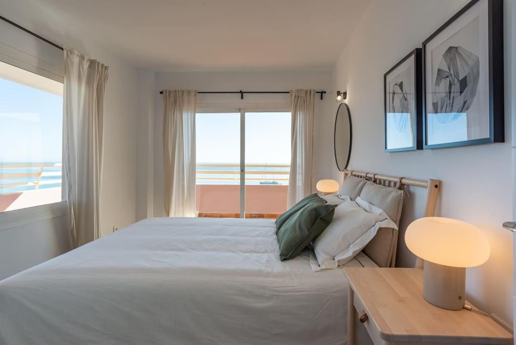 Fuengirola The Boat Apartment Exterior photo