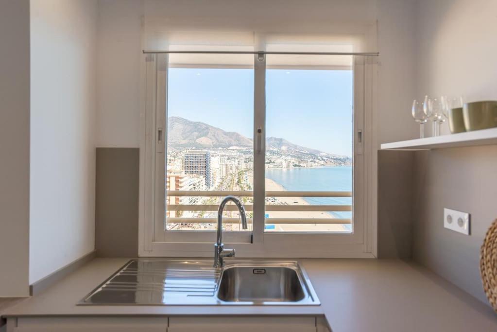 Fuengirola The Boat Apartment Exterior photo